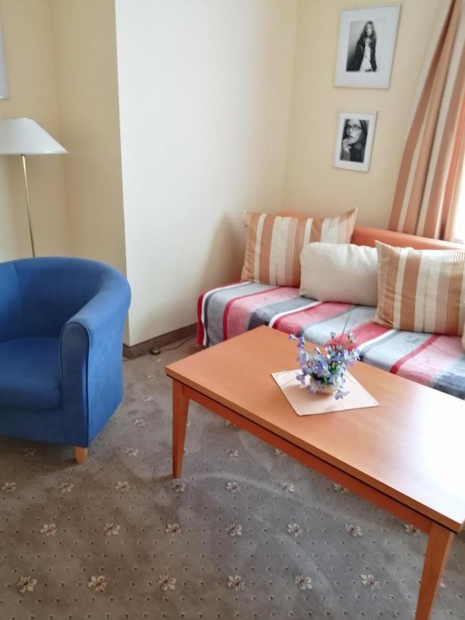 Apartmany Cesky Dvur Mariánské Lázně Exterior foto